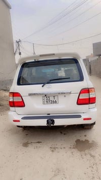 لاندكروز GXR • ٢٠٠٦ • بغداد