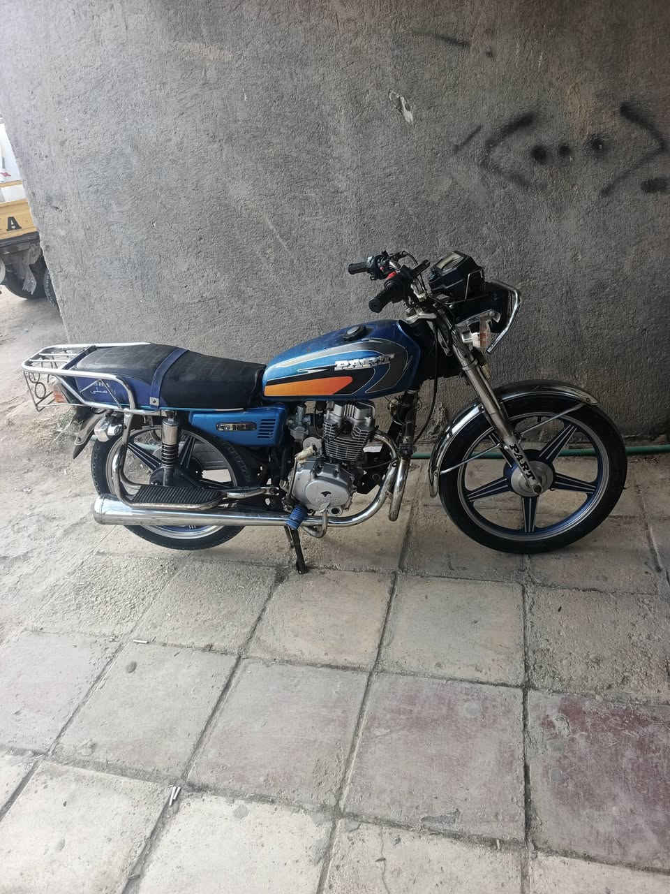 سلام عليكم بارت*********** مديل 20    مكان ناصريه  
مركز سعر خمسميه وخمسين اوراق
