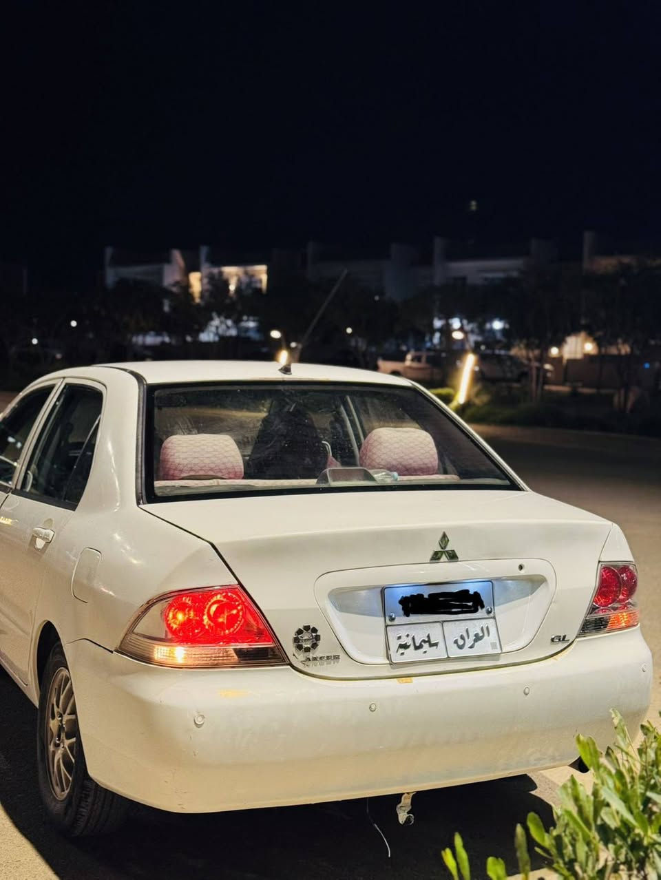 میستۆبۆشی لانسەر 2007 مواسەفات GL گێڕ ئۆتۆماتیک
مەکینە 13 
3 پارچەی سبوغە 
تەنها 270,000km چووە 
هیچ مەسرەفێکی تێدانیە
تەقەو ڕەقەی بەشەرت 
سەیارەکە زۆر جاهیزە 

سـعـر  65 وەڕەقە و مەجال 

گێر و مەکیەنەی بەشەرت 
هیچ کێشەیەکی تێدا نییە 

ژمارە : ***********
شوێن کەلار
