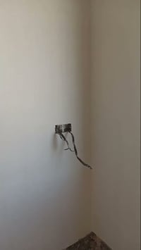 كادر ابياض جص وبورك شغل درجه اولا لمتر 5 ونص  بغداد 07718376097 بغداد