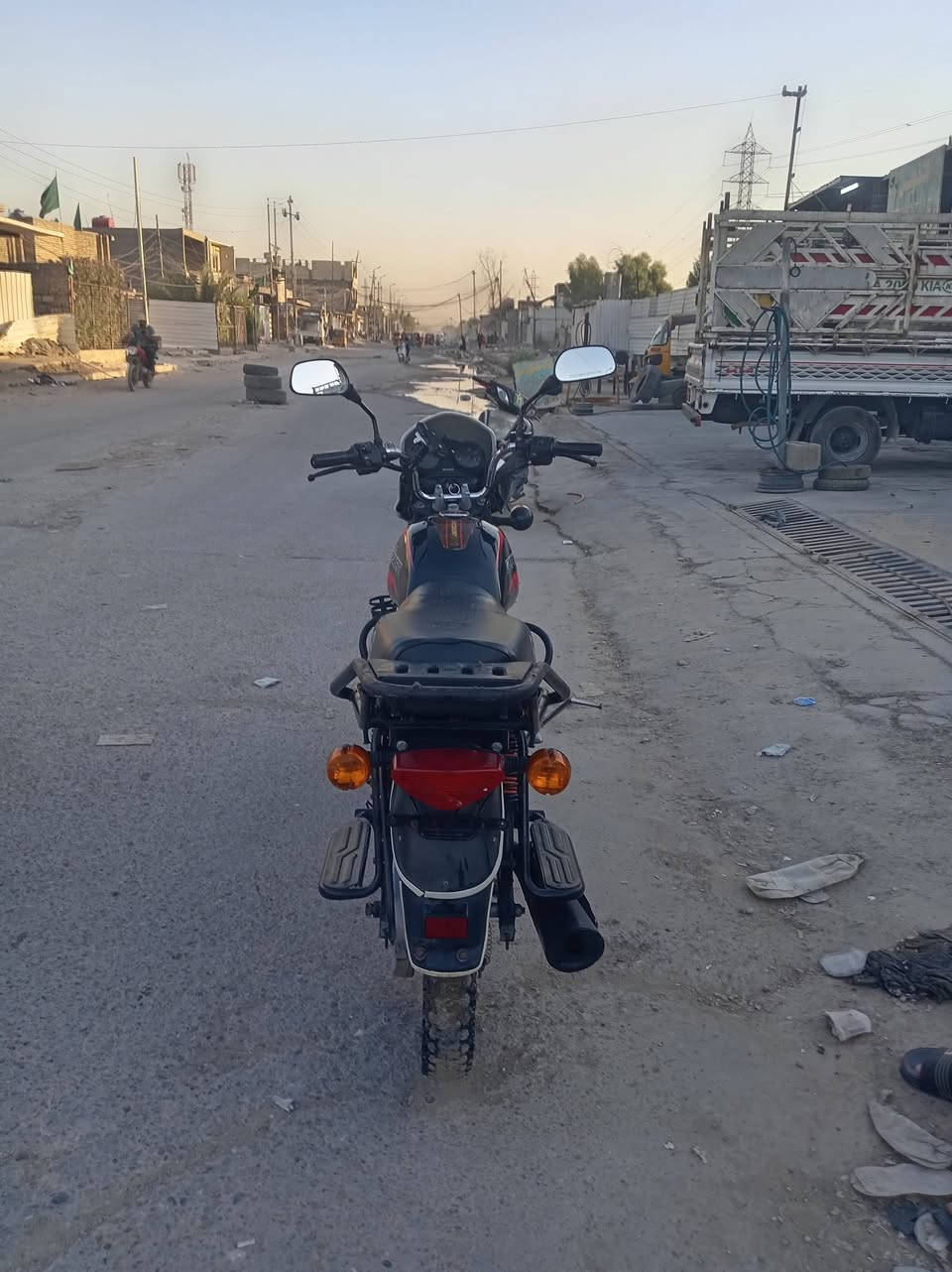 سبب الوعود الكاذبه سلام عليكم شباب دراجه بوكسر مديد 23 جبلي دراجه تخبل أوراق ضايعه اكفلك سرقه عشاير تاير امامي جديد السعر 800بيه مجال بصيط اشاير لايتات عداد سرعه زنون ثلجي عنواني بغداد مدينة الصدر واتساب *********** ورصيد
