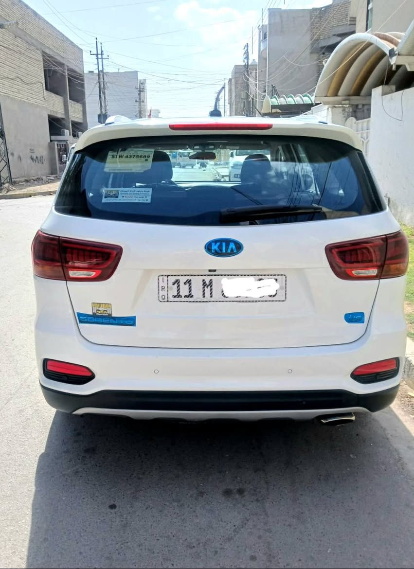 كيا سورنتو خليجي 2019  ماشية 97 الف حقيقي فـول مواصفـات عدا الفتحه بدون صبغ بدون حادث 
- بصمة دخول ذكي  ، جلد ، شاشـة كبيرة ،
مري شفط,7راكب ,حساسات امامي ,خلفي تحكم ستيرن جهتين
6 سلندر ،گيـر 8 نمر 
٣ قطع تبريد   تبريد ثلج
صندق كهربائي كشنين كهرباء 
بردات خلفية 
ويل ١٩  نيكل
لد نهادري
٤ انظمة قيادة  اوتو هولد 
سايد بريك كهربائي  شاحن واير ليس
رقم بغداد الجديد  هزة جديدة ، السنوية  نافذة لسنة ٢٠٢٩ ( بأسمـي )
تحويل مباشر 
- السيارة مكفولة كفالة عامة من الصبغ والتبديل ماعدا رصعات موضحة بالصورة وطخة كلش بسيطة باب الصندوق على وضعه بدون تصليح
السعــر (255) وبيهـا مجـال بسيط
***********
