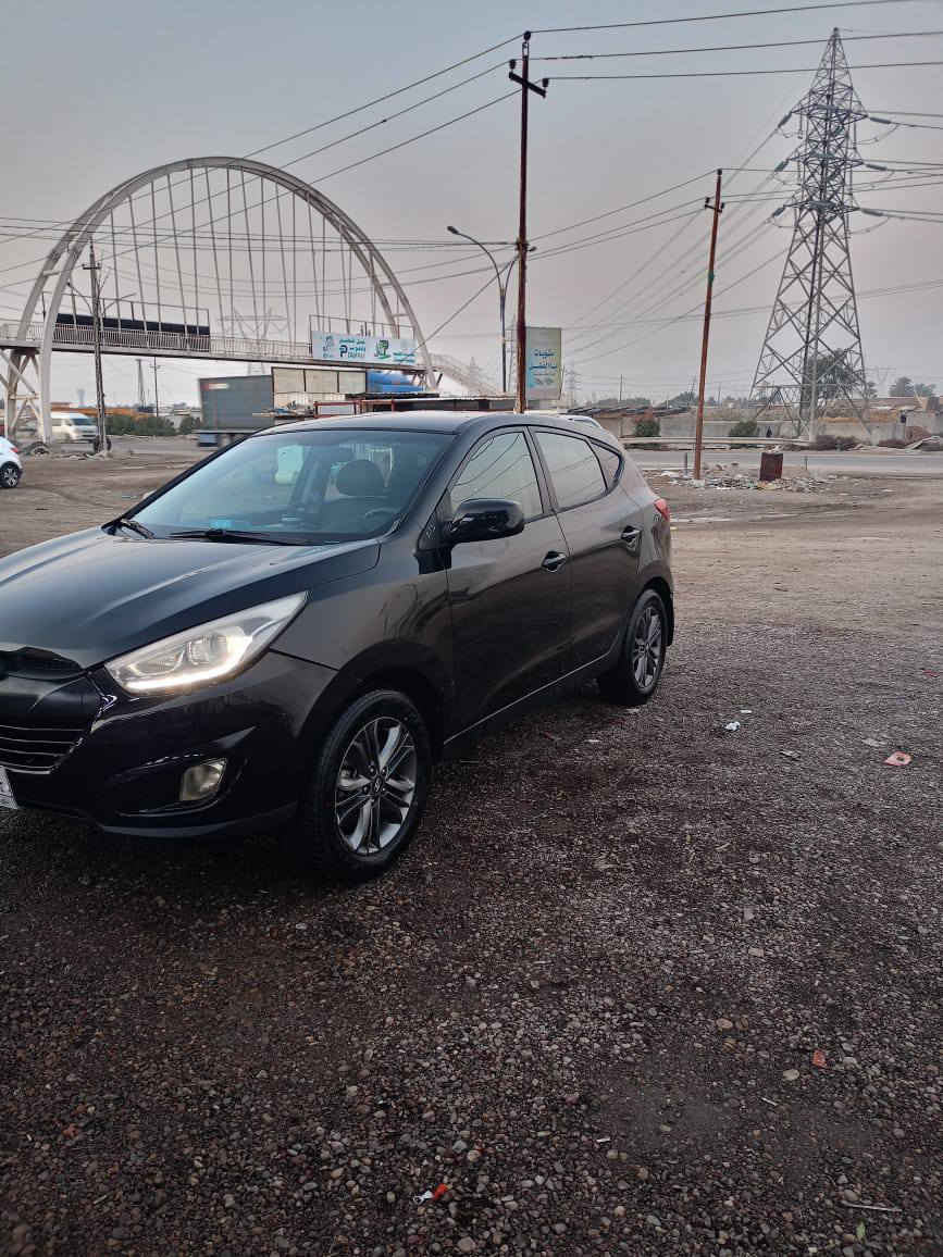 توسان 2015 امريكيه مكينه 2400 
معلايه كازكيت السونار مرفوق بالمنشور رقم ذي قار 
تحويل مباشر السعر 120 
***********
