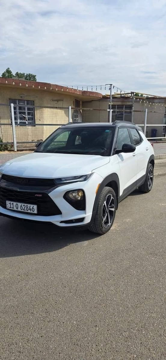 تريل بلايزر موديل 2022 حادثها سطحي بنيد فقط بدون دواخل  والباقي مكفول (السعر125) قابل للتفاوض
للأستفسار ***********

 فول مواصفات عدا الفتحه تجي قماره سوده بلاد بصمه ,شاشه ,جنطه كهرباء, رادار امامي خلفي جانبي ,كشنات كهرباء, تحكمات ستيرن ,تحديد مسار, لايت امامي زينون ,لد امامي خلفي , قطعتين تبريد  ,كامره خلفيه دواره ,اوتو ستوب , تدفئه كشنات ، دبل كزوز
مكان السياره بغداد الدوره
