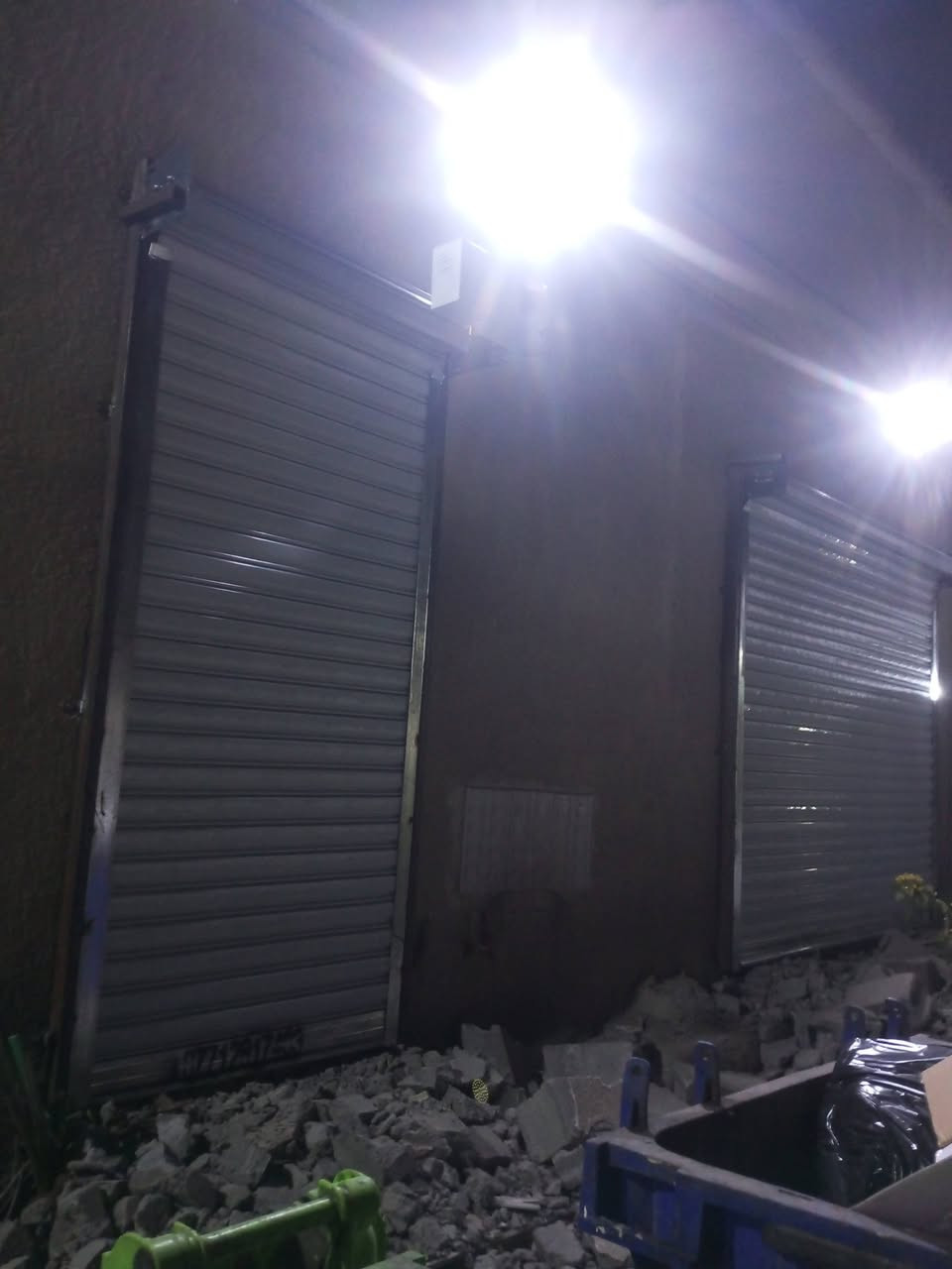 نصب وتصليح كافه انواع الكبنكات كهرباء ميكانيك يددوي جميع مناطق بغداد 24ساعه ***********
