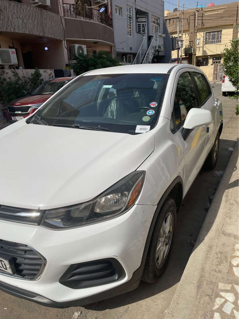 شوفر ليت تراكس2019 حلوه السياره ونضيفه سعرها102 وبيها مجال  الرقم موجود باي وقت*********** حادثها باب السايق فقط ضربه خفيفه وناشرلكياها وبيها بارد خفيف بل جاملغ مستعجل عل بيع بغداد, العراق
