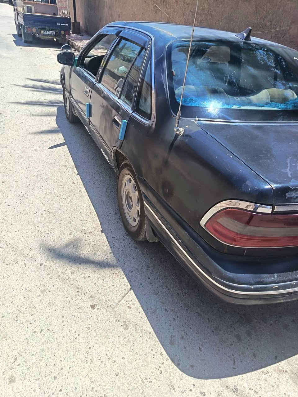 السلام عليكم من رخصت صاحب الكروب دايو برنس للبيع موديل 95 كير عادي محرك مفتوح كير ومحرك مكفولات صدر جديد باتري جديد تخم تاير جديد كهربائيات كله شغاله تبريد شغال ثلج سياره خياس مابيه والسياره بلاديه مامصبوغه مكفوله من الخياس والضربه ترايك وين مايعجبك سنتر لوك ريمون حته الجنطه بيع فقط نقد سعر 30 وبيه شويه مجال هذا رقمي *********** وآسيا *********** مكان القائم
