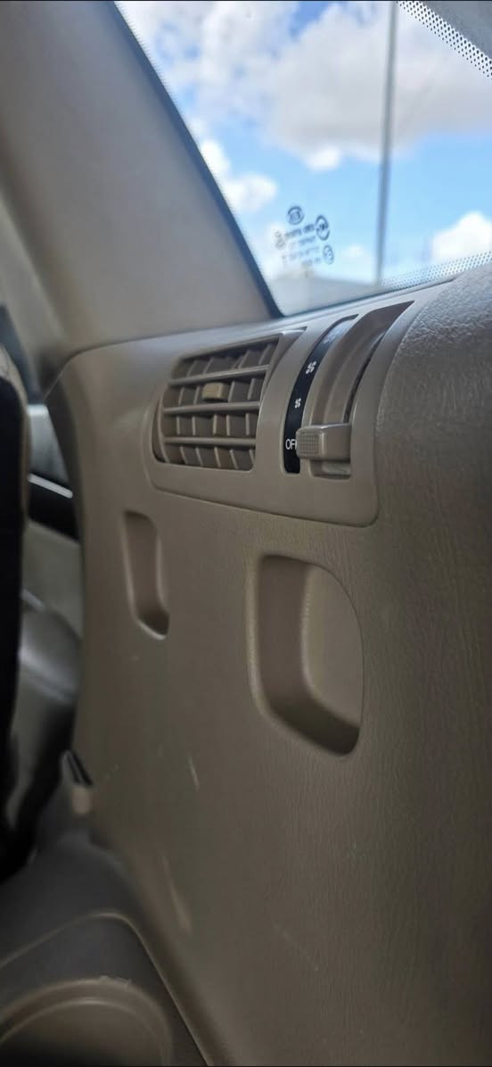 سورنتو 2014 خليجي ابيض ثلجي مكينة 4 سلندر 2400 دوش شرط لا صرف ولا نفخ السيارة فول مواصفات عدا البنوراما كشنات كهرب تشغيل بصمة مع بصمة ابواب داخل صاج ترحيب دوسات مع إنارة ابواب تحكم استير كروز سرعة نظام يكو مود درايف شاشة مع كاميرا مع حساسات خلفية وامامي مرايات شفط مع إشارة بالمراية بردات خلفية لايت لد مع منظومة زنون بك لايت لد سبعة راكب تبريد مركزي بيانو ويل كب كروم السيارة جديدة ومكفولة كفالة عامة من الصبغ والتبديل طخم امامي خلفي جديد مع طخم تأيرات جديد السيارة رقم اربيل بسمي رقمي الكورك بس وتس اب ***********?السيه خبرني علي ***********خلال ٢٤ موجود
