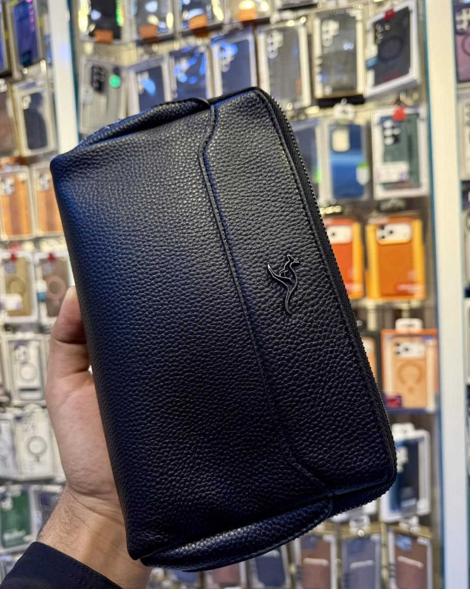 اتوفر الان في  #سفينة_2

حقائب جلد قفل ماركه ممتازه جداً 
بموديلين (1 سحاب - 3 سحاب) 

ألوان ( اسود و جوزي  )

للطلب واتساب فقط ***********

الــــتوصيل متوفر …..💨🚕

العـــنوان :-🛳️
واسط - الكوت - المشروع 
مجمع نبراس التجاري
