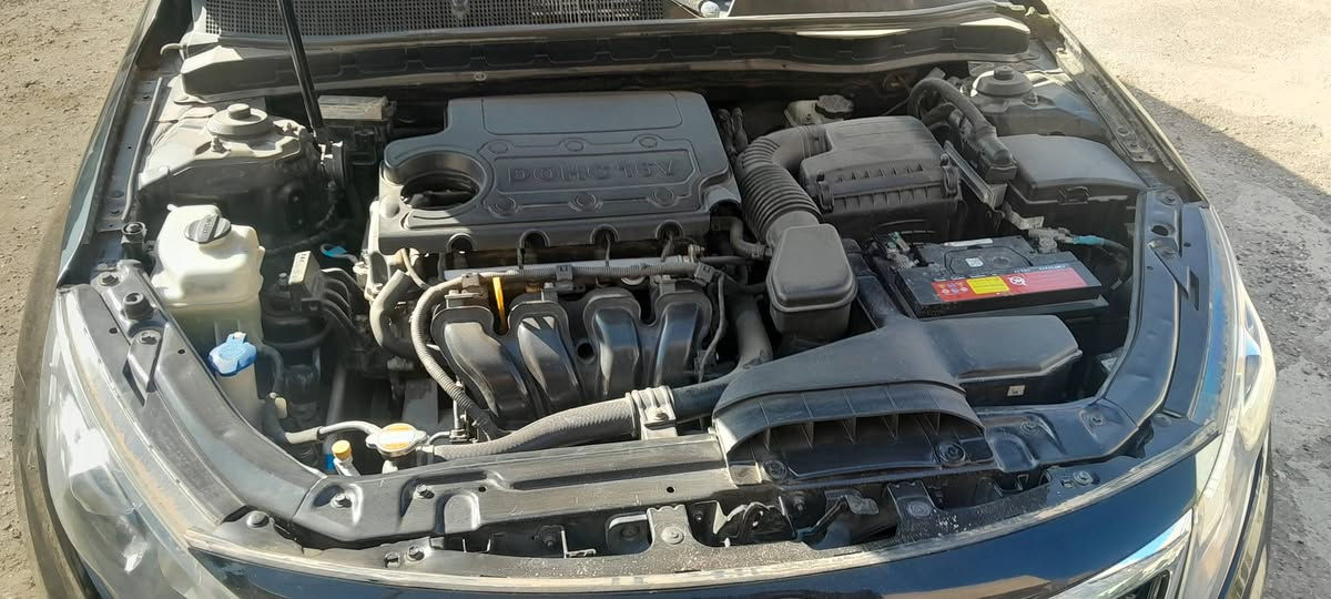 سلام عليكم 
كيا اوبتما موديل 14.  أدوات كص جنطه شغل درجه اولى 
محرك 2000 دوش خليجي
محرك كير صدر تبريد تدفئه جديد مكفول شرط جديد كهربائيات كامله وجديده سياره شرط تخم تاير ويل 
سنويه والأرقام اصلي أرقام شمالي أربيل دولي 
السعر 60 ورقه سياره جديده شرط  
مكانها بغداد الكرخ حي العامل 
تلفون ***********
