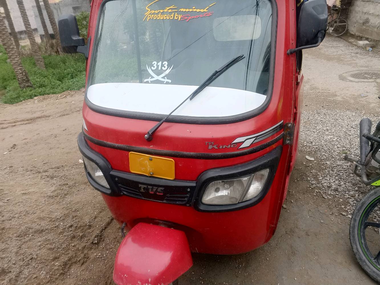 تكتك تي في اس رقم نكليزي بغداد
مكاني بعقوبه تكتك خير من الله محرك مفتوح مبدل عينه وبيت عينه يعني جدد وقمجيات جديده بيه ضربه بجامرلغ الخلفي علحار ومصلحه راجعه شي طبيعي 
