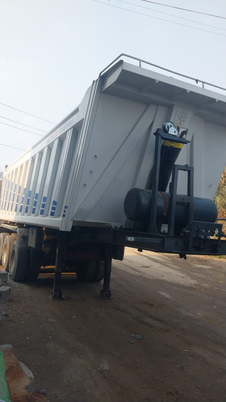 للبيع عربانه عبد الله جوهر مديل ٢٦تخم تاير ***********
