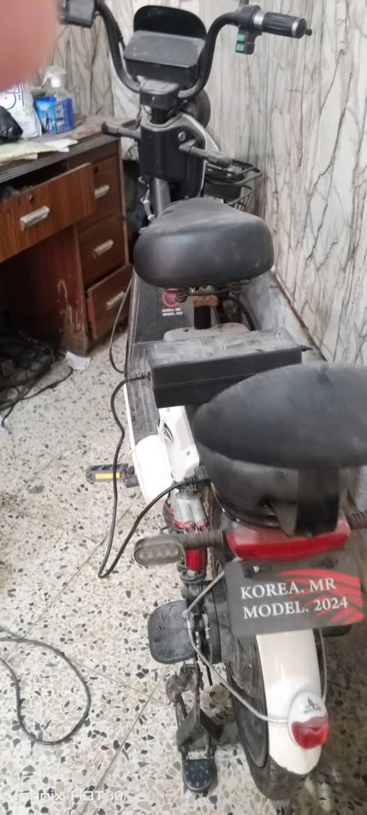 السلام عليكم دراجه شحن متروكه 5 بطاريات هيه وشاحنه اصليه مامستعمله دراجه نضيف بس شحنه وحده، السعر 160 بي مجال قليل


**إذا كنت صاحب هذا الإعلان وتريد حذفه لأي سبب، رجاءا أرسل رسالة إلى الدعم الفني**