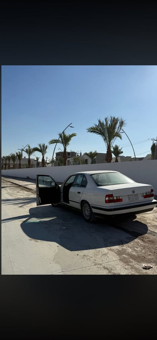 سلام عليكم bmw 525 1991 للبيع كير اوتو مكينه بي خيط بخار  سياره تبريد و تدفيه سياره نظيفه و حلوه بدون مصرف رقم كركوك منتهي فقط بي نص جاملخ مال السائق دواخل لوك كشناته شامو بلاد حيل نظيفه سعره 57 وبي مجال قليل *********** رقم واتساب
