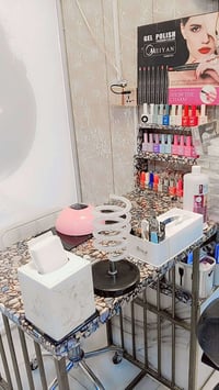 حلاقه لبيع مستعجله ع بيعته والشراي مختلف وياه بسعر الاستفسار ع وتساب 0...