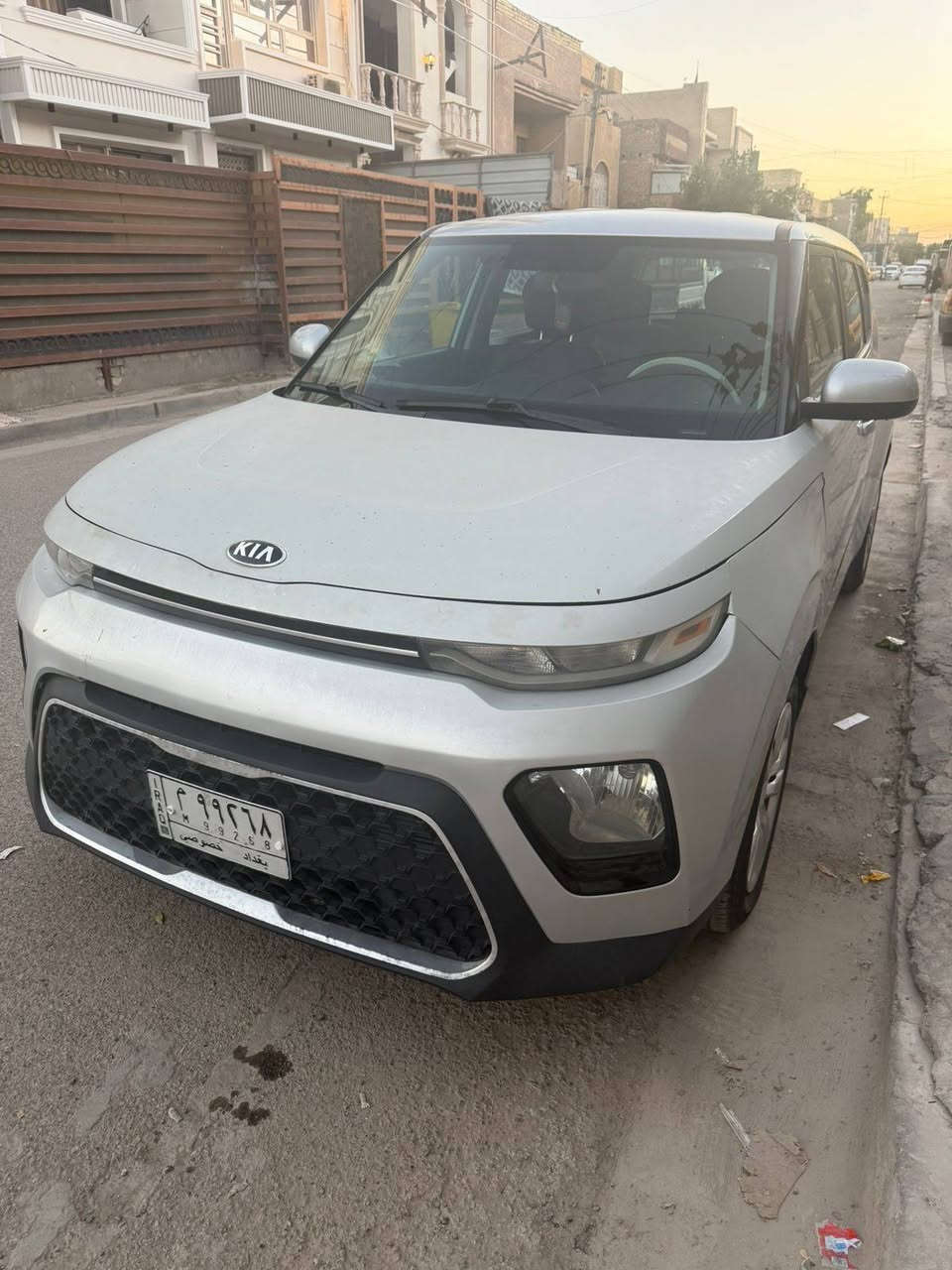 السلام عليكم 
كيا صول موديل ٢٠٢٠ 
محرك ٢٠٠٠ دوش
حادث موضح بالصور 
ماشية ٦٩الف رقم بغداد باسمي والتحويل ثاني يوم 
ملاحظاتها عدا الحادث جراد بالبونيد ورصعة بالجاملغ الايسر 
الخلفي موضح بالصور 
السعر المطلوب ١٣٥ بيه مجال حك الجية 
بغداد حي العامل  ***********
