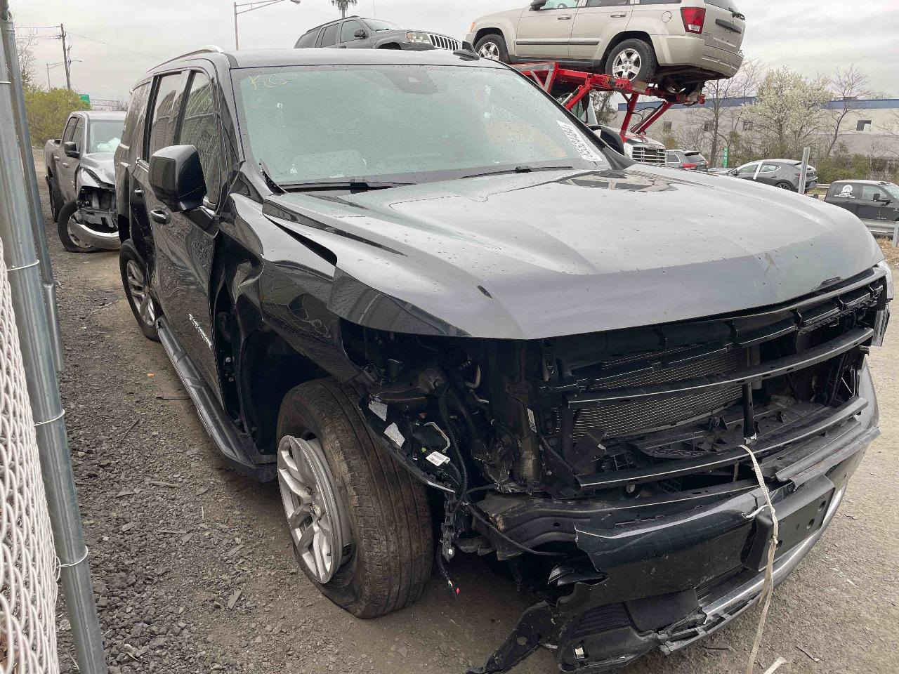 السلام عليكم تاهو للبيع طويه موديل 23 وارد أمريكي مكان بصره بيع أو مرواس بسعر 3دفاتر ونص رقم فحص مؤقت للاستفسار ***********
