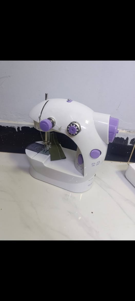 مكينه ناعمه وعل فحص معه كافت ملحقاتهه. و20علبه كزاز. كلهن.   ب15الف     مكاني بغداد  حي العامل


**إذا كنت صاحب هذا الإعلان وتريد حذفه لأي سبب، رجاءا أرسل رسالة إلى الدعم الفني**