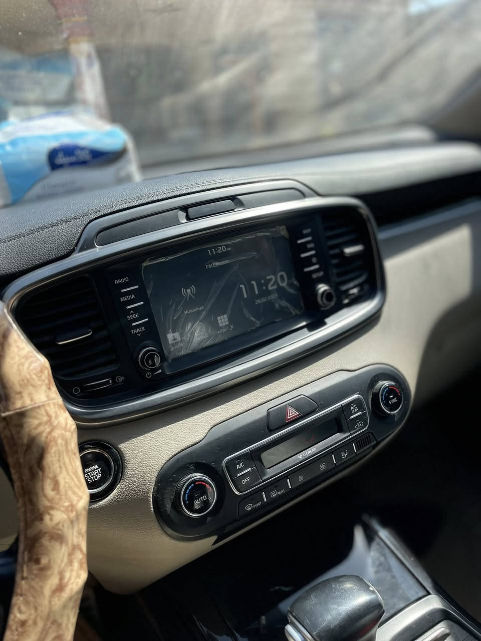 سورنتو موديل عشرين بني راما فتح سقف جنطه كهرباء بردات بيبان كفاله عامه عدا جكه بسيطه السعر ٢٧٠قابله للتفاوض الاتصال عله الرقم ***********عداد السرعه ٩٠ كيلو متر 
￼
