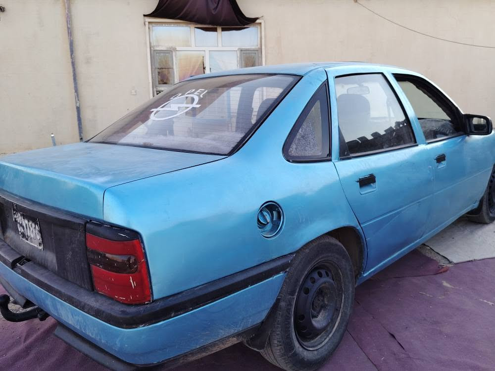ڤیکترا مۆدیڵ 1991 گیروو مەکینە بەشەرت چوار تەییە نوییە بەرەدەرکەو هەموو شتێێ نوییە سەیارەکە سەنەوێ کەسکە مەکینە 16 قایشپان رەقەم تەڵەفۆن *********** أربيل, العراق
