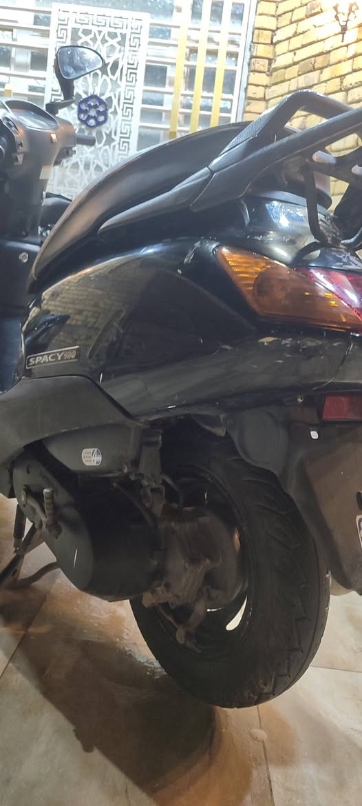 سبيسي ياباني مكينه ما مفتوحه شرط الفحص يم المصلح ناعمه لا تنقيص ولا تبخير شلعه ومعدل فول الفول الكفرات الاماميه تجاري فقط والباقيات كله اصلي السعر مليون وبيهه مجال ***********
