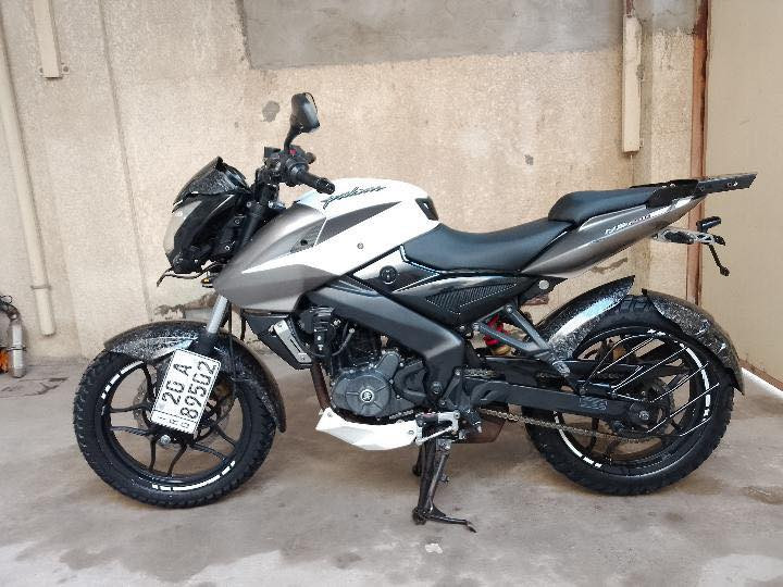 السلام عليكم بولسر 2021رقم نكليزي وسنويه باسمي ديالى الدراجه 6كير محرك200 ماشيه بال٣٥الف دراجه جديده ومكفوله برغي ممفتوح بيها وعليها طلاء مائي كاربون فايبر كلفني ١٥٠ الف هزه جديده تحويلك ثاني يوم حصرا السعر ٣ملاين ومجال بسيط كلش حك جيه عنواني ديالى بعقوبه
*********** معجبك المنشور او السعر اترك كلمه طيبه واعبر❤️
