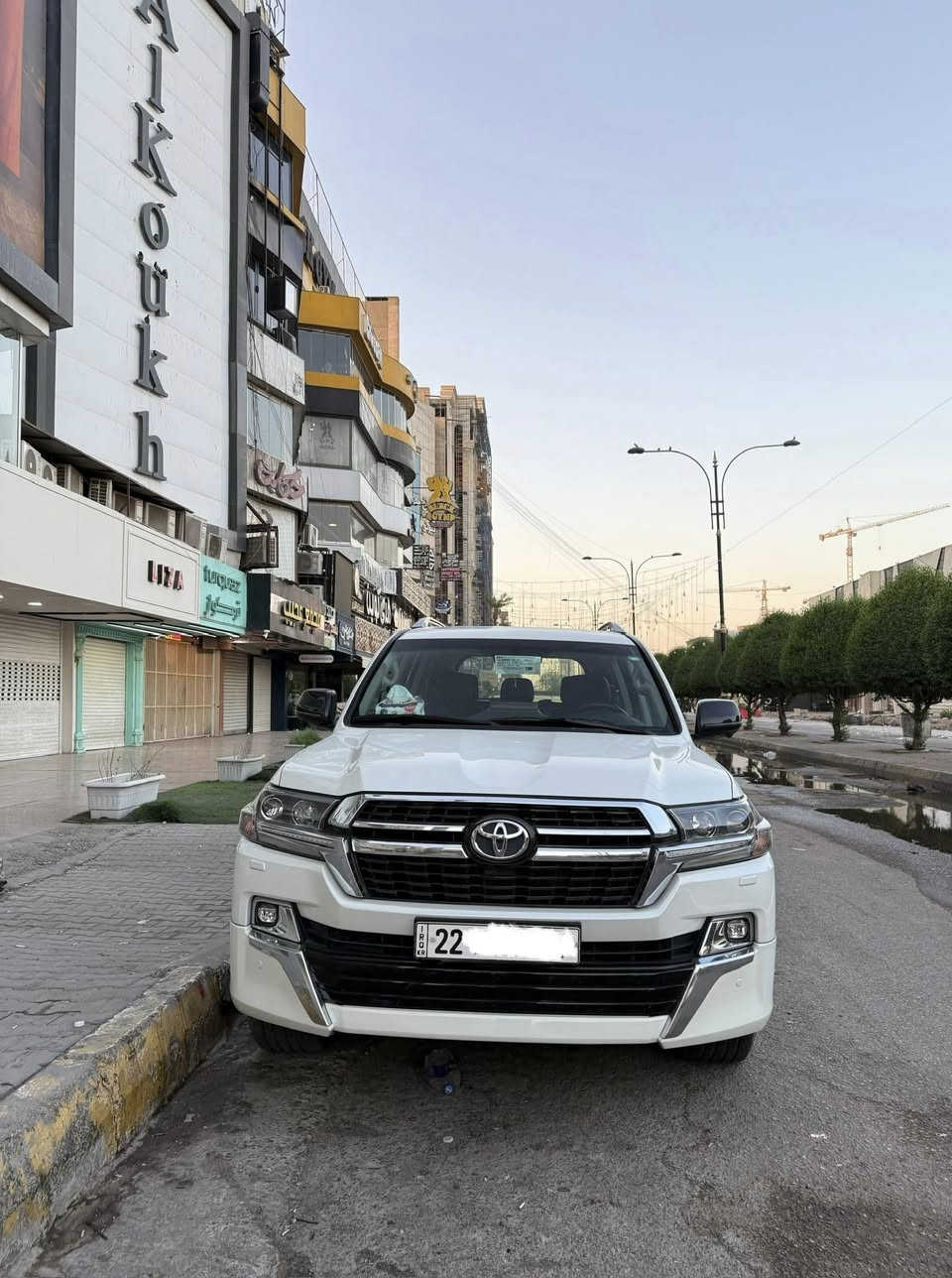 لاندكروز 2021  كراند تورنك فول 1/1
السعر ٥٦٨ ورقه وبيها مجال 
 باب اول كشن 3 حركات 
GXR v6 4000  المرغوب 

داخل قرميدي  وصاج  خشب حقيقي ماشية 66 الف كيلو 

السياره مكفوله من الصبغ حتى الدعاميات 

بيها مكان صغير بارد ورصعات ثنين صغار كلش  مسحوبات بكد الاضفر 

عداد السرعة ( دجتل ) ليزري 3 أنماط قيادة مختلفة 

اشاير لكزز بلاد ومري اسود اشاير LED 

5 كامرات 360 درجة 

8 ايرباك 

داخل جلد قرميدي اصلي وخشب 

دبل كشن كهرباء 

كشن السائق 3 حركات

دبل ماوس  وماوس 3 مال كاميرات 

تشغيل عن بعد 

ثلاجة 

فول تحكم استيرن 

3 شاشات 

شاشه اصليه 

الباب الخلفي كهرباء دبل جكگ 

بصمه تشغيل دبل بصمة

 مري شفط اوتو وترحيب واشاير لكزز بلاد 

هوك خلفي 

حساس امامي خلفي 

زراك لايت ولايت زنون 

مراية كهرباء وبوصلة وتعزل الضوء 

تخم تايرات جديد  انتاج 24 شهر ال10 

رقمها اربيل باسمي شخصيا 

اهم شي السبير المقدس ما نازل 

مكان السياره بغداد المنصور 

السيارة صيانة كامل وكل الدهن يم الحسام 

السعر 568 ورقه وبيها مجال بسيط 

رقمي للاستفسار: ***********  بي واتس اب
