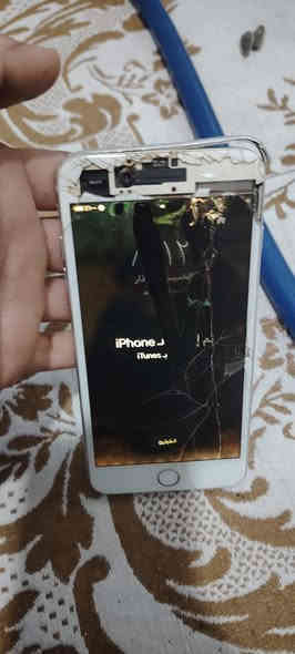 ايفون 7بلص شاش مكسوره
السعر 25 
***********
