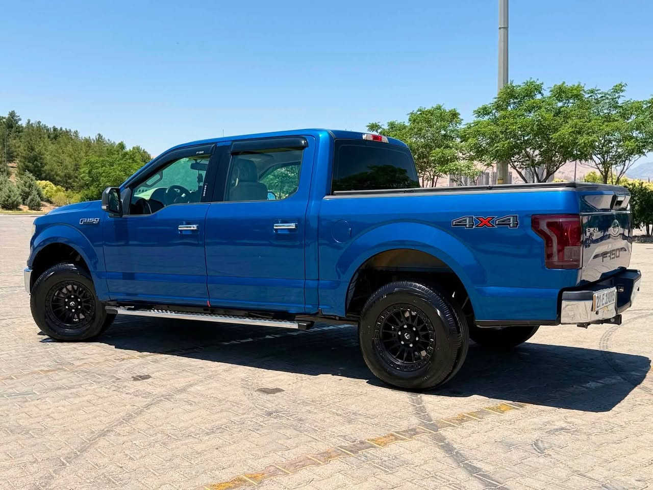 فۆرت f150  2017 فول مواسەفات  xlt
 ٨ بستۆن  دەبڵ ئەکسل 
 شاشە گەورەی ناوزەرد
 سفری ئێرە واتە ( خلیجیە)
 ١٠٠ هەزار کم ڕۆشتووە 

 سەنەوی و ژینگەی تا ( ٢٠٣٠ ) تازەیە 
گێڕومەکینە ی بەشەرت نەکراوەتەوە 
  
بۆیاخ  و ساردی نیە 

ژمارەی خاوەنی 
*********** السليمانية, العراق
