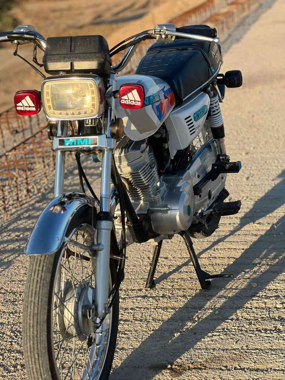 سلام عليكم  دراجه امتياز  للبيع موديل 2024  اوراق سكنر دراجه نضيفه مكاني حمزه الغربي  الستفسار ***********
