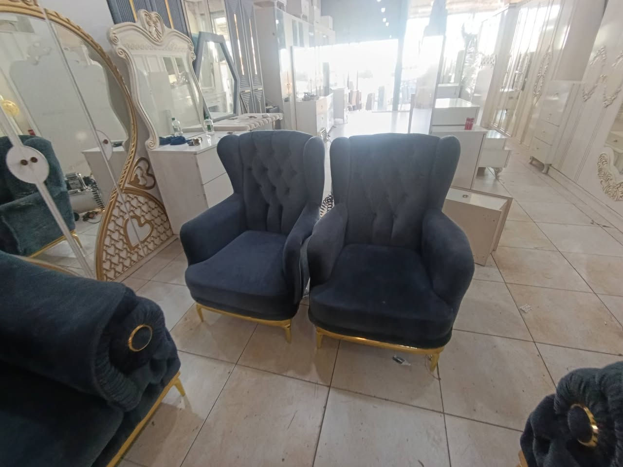 تخم قنفات تركي نظافه 95% اخت جديده 

***********واتساب
