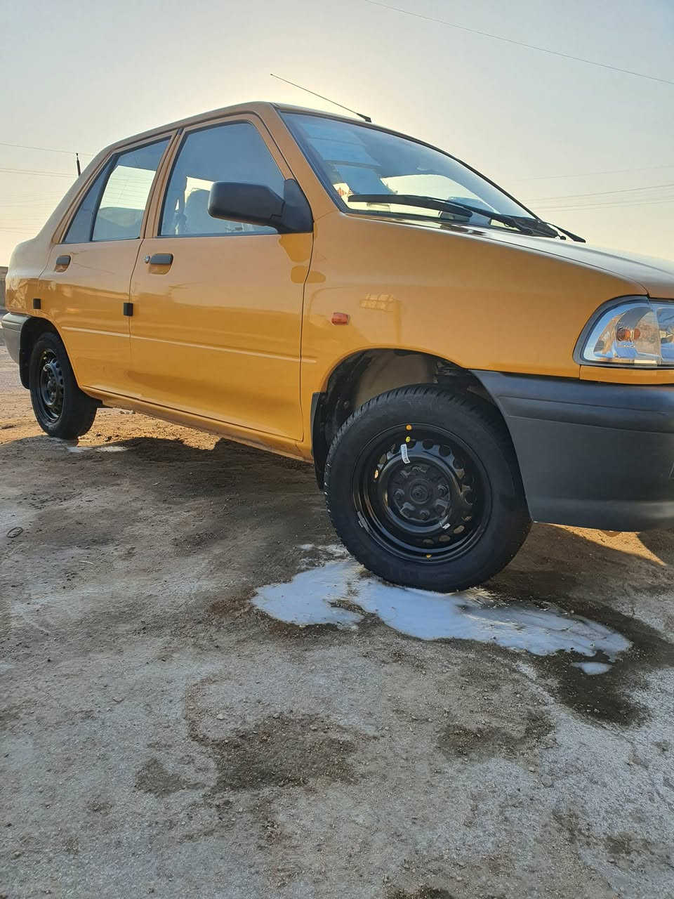 السلام عليكم سايبه 25 كفاله عامه من دعامه لدعامه ماشيه 19 الف حقيقي  تحويل ثاني يوم مصفره هيئيه وغرامات مدوشمه ارضيه وكشنات وصندوك  منضومه غاز كامله سياره جاهزه من كلشي  سعر 80  وبي مجال للاستفسار ***********
