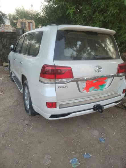 لاندكروز 2016 رقم بغداد الدولي  بسمي  مكفوله كفاله عامه على الفحص صونار موجود فول ماشيه 147 الف السعر 525$ مكان السياره غماس لاستفسار الاتصال على الرقم *********** يوجد  واتساب ايضأ
