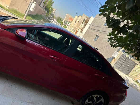 السلام عليكم سيارة النترا حمرا 
موديل 2023 محرك 2000 
وارد أمريكي تشغيل عن بعد وكشن تدفئة ورادارات ونقطه عمياء و تخم تايرات جديد وكير سي في تي و ٣ انضمه قيادة مع شاحن لاسلكي ٢ شاشة إلكترونية متصلة تبريد مناخين منفصل والايرباكات سلمية وبجم كبس وبيهه ابل كار بلي السيارة نظيفة وضربه من الجاملغ عكس السايق 
للاستفسار الاتصال ع الرقم ***********
