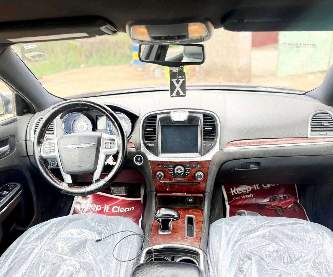 السلام عليكم اوبامه 2014 ادوات كصه وحده بدون تكم متوؤم شمالي نكليزي مكينه 3600 مكينه وكير وحداديه وتبريد وتخم تاير كفاله دواخل كارتون كير طياره فول مواصفات عده الفتحه مكان السياره ديوانيه السعر 58
***********
*********** واتساب
