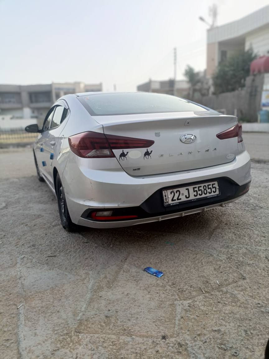 السلام عليكم النترا للبيع موديل 2019
گير ATM مواصفات SE محرك 2000 دوش شاشه جبيره داخل دوشمه جديده السياره نضيفه خير من الله ناقصها بس سايق السعر 125 مكنها بغداد رقمها اربيل للاستفسار الاتصال ع الرقم *********** او مراسله خاص بغداد, العراق
