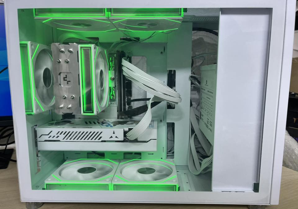 السلام عليكم 
السعر مليون و 250 الف
رايزن 5/9600X
رام 16 / DDR5
مذربورد B650
كرت شاشة RTX 3060 / 12G
هارد 1 تيرا M.2
بورسبلاي 650 واط 
مكاني بغداد ويتوفر توصيل


**إذا كنت صاحب هذا الإعلان وتريد حذفه لأي سبب، رجاءا أرسل رسالة إلى الدعم الفني**