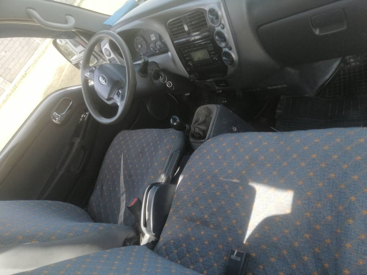 كيا بنكو للبيع جاهزه رقم بابل تحويل سياره نضيفه موديل ٢٠١٤ مكان بابل جبله الاستفسار *********** سعر ١٠٥
