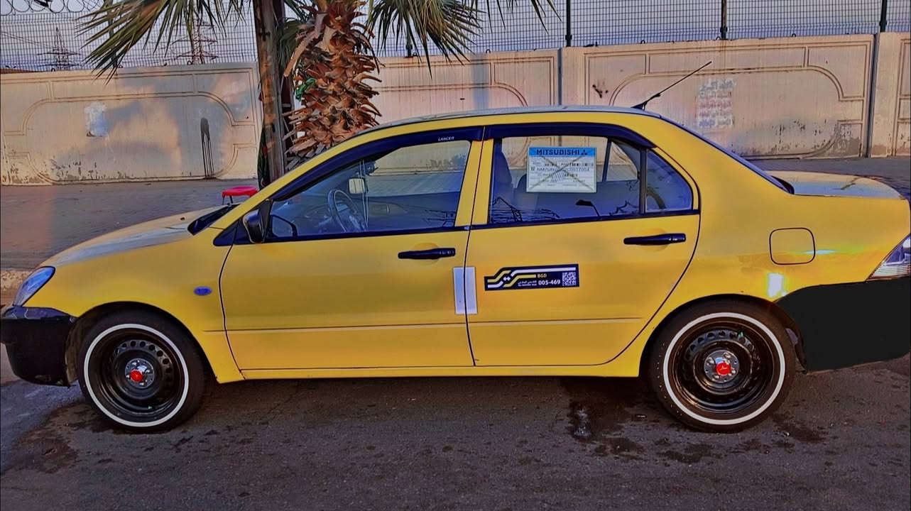 السلام عليكم للبيع لانسر بومه2010 مكينه 2000 تايرات خط ابيض تخم جديد صدر جديد مكينه كير خير من الله تبريد شغال منقص غاز دوشمه كشنات جديده سياره مال شركه العامه السياره حره ما مطلوبه هيئه وغرامه مصفره بيها جاملغين الورا واحد بس صبغ وال ثاني معمر ومصبوغ وب خشم البنيد طخه بصيطه موضحه بل صوره والباقي بلادي السعر 62 وبيها مجال العنوان بغداد مدينه الصدر الرقم ***********
