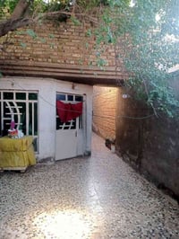 وبركاته.. عندي بيت بحي السفير 125 متر 5*25 طابق ونصف فرع أفران علي اله...