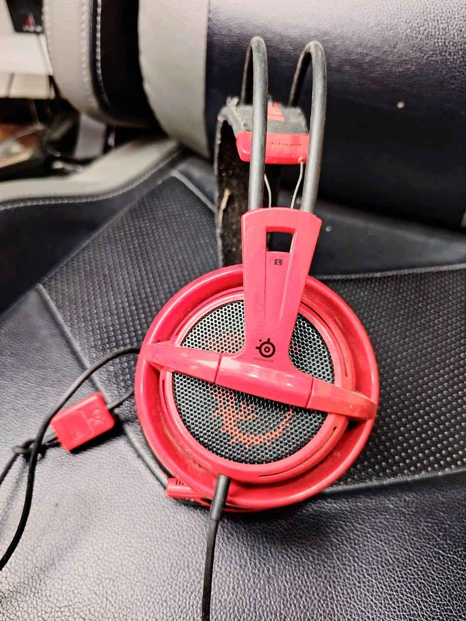 Steel Series
بااله اصليه مستخدمه


**إذا كنت صاحب هذا الإعلان وتريد حذفه لأي سبب، رجاءا أرسل رسالة إلى الدعم الفني**