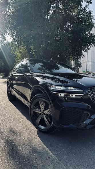 جنسيز gv70  لون اسود سبورت بلاس برستيج محرك 6 سلندر 3500 تون توربو فول مواصفات موديل 2024
ماشيه 18 كيلو فقط 
المواصفات 
 كت كامل بلادي مال سبورت يختلف عن العادي
ويل قياس 21 مشلن 
بانوراما 
6 انظمة قيادة 
شاشة تدعم اللغة العربية
5 كامرات 360 درجة مع الاشاره رادات 360 دراجة 
انارة محيطة داخليه بالسيارة متعددة الالوان 
حساسات اماميه خلفية وجانبية 
داتا شو 
كشنات كهرباء وخزن ميموري  ومساج وحظن  جلد اصلي 
بردات خلفية بلاديه 
جنطة كهرباء وبعد بيهه هواي مواصفات البرستيج 
السيارة تتقدم وترجع بالبصمه عن بعد 
مواصفاته متخلص 
حادث السياره فقط بابتين جهة السايق وبارد جاملغ خلفي 
وجتي من امريكا بيهه كلير جاملغ وباب عكس السايق صور الحادث موجوده والسياره بالحقيقه احلى من الصور 
رقم بغداد باسمي تحويل مباشر 
السعر 377 
العنوان بغداد الكاظميه 
***********
