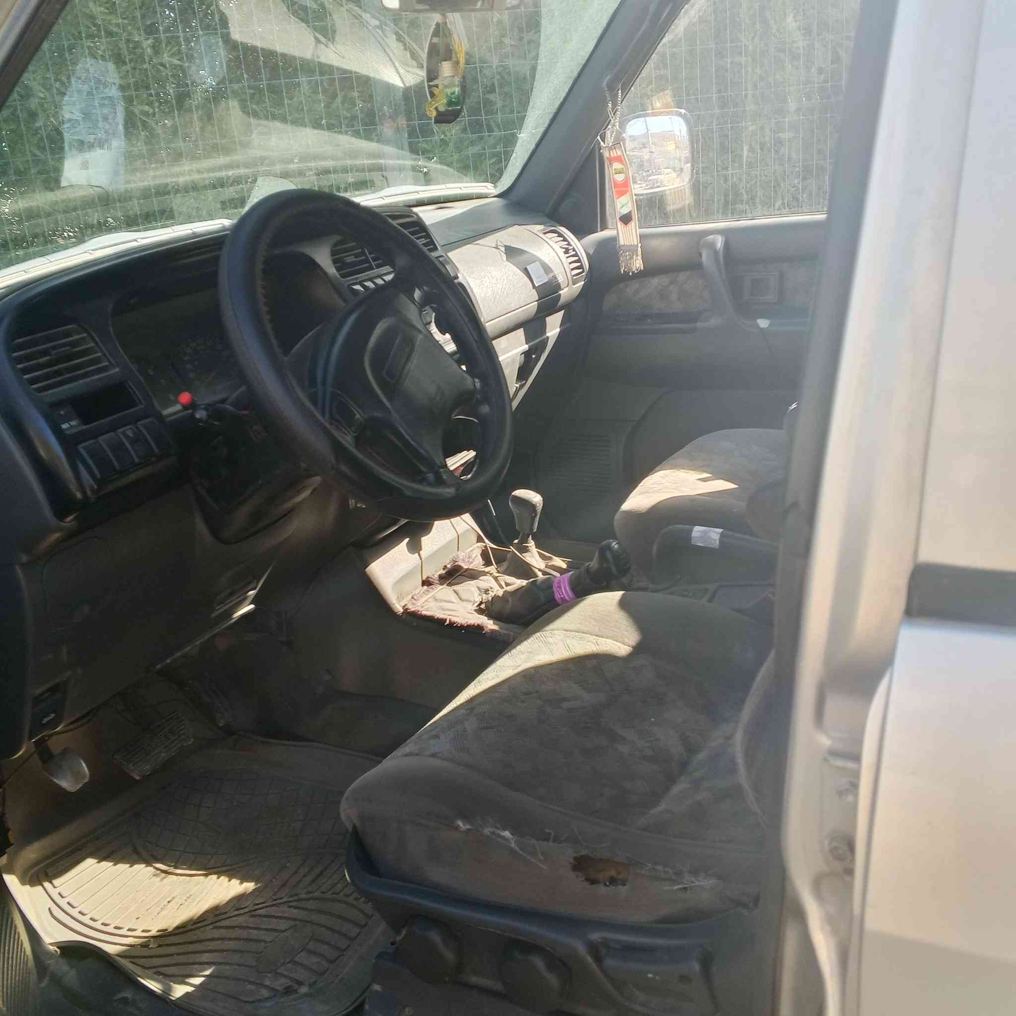 سلام عليكم 
ازوزة للبيع محرك كير مكفول 
تبربد ثلج 🥶كهربائيّات كاملة 
ويل كب ***********
