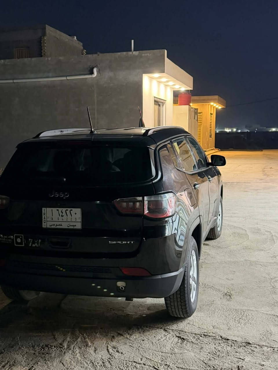 جيب كومباس 2017
***********
رقم ميسان 
سنويه 28
حادث بسيط 
السعر 115وبيه مجال

ماشيه 71  ميل  فقط  
الاتصال عل الرقم   
 مكلف بلنشر
