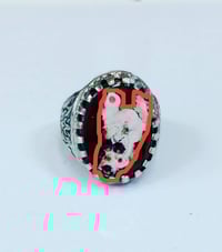 تحفه داودي أحمر فرعوني كلش قديم ،،،مصور وجه جن واضح تاخذ وترحملي قطعه ...