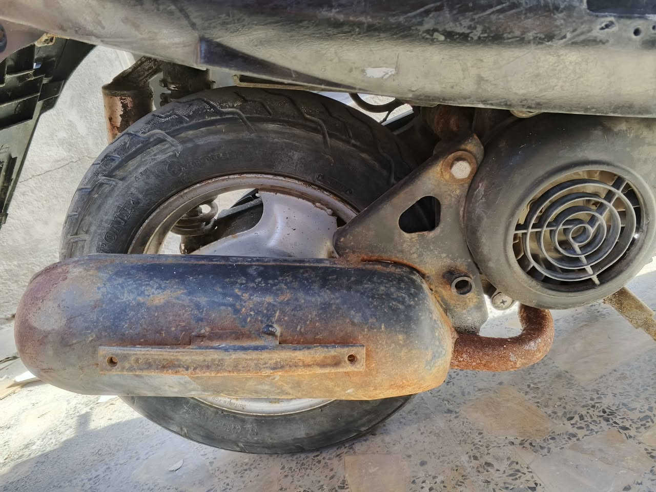 دراجة ياماها 5 زروف منغولي 
كهربائيات شغاله كامله باتري للسف ويشتغل ويرادله عرموطة مال هندر الي بيها تعبانه شوي ب 3 الاف 
مكاني البصرة قبله حي جامعة 
***********
رقم تواصل البصرة, العراق
