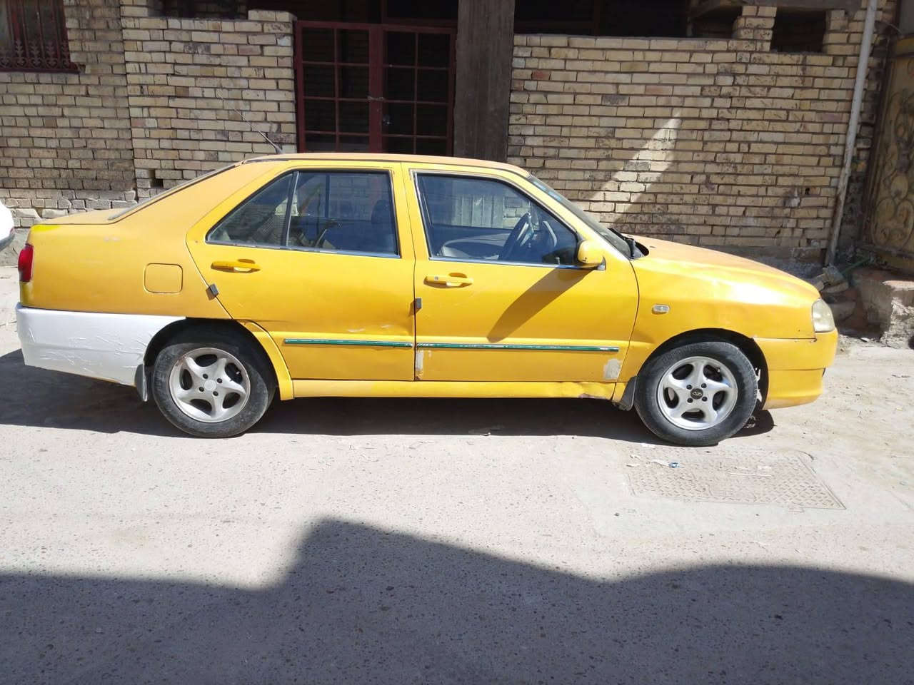 السلام عليكم سيارة شيري كوين موديل 2010 رقم انگليزي وبأسمي گير ومحرك گولف گير عادي السيارة نظيفة وجاهزة بيهة صبغ جاملغين خلفية ترايك وين ميعجبك مكاني بغداد الهزة جديدة سنوية لل 2029تحويل مباشر السعر 25 وبيهة مجال شي بسيط الشراي يتصل ع الرقم *********** فقط بدون وات وفيس
