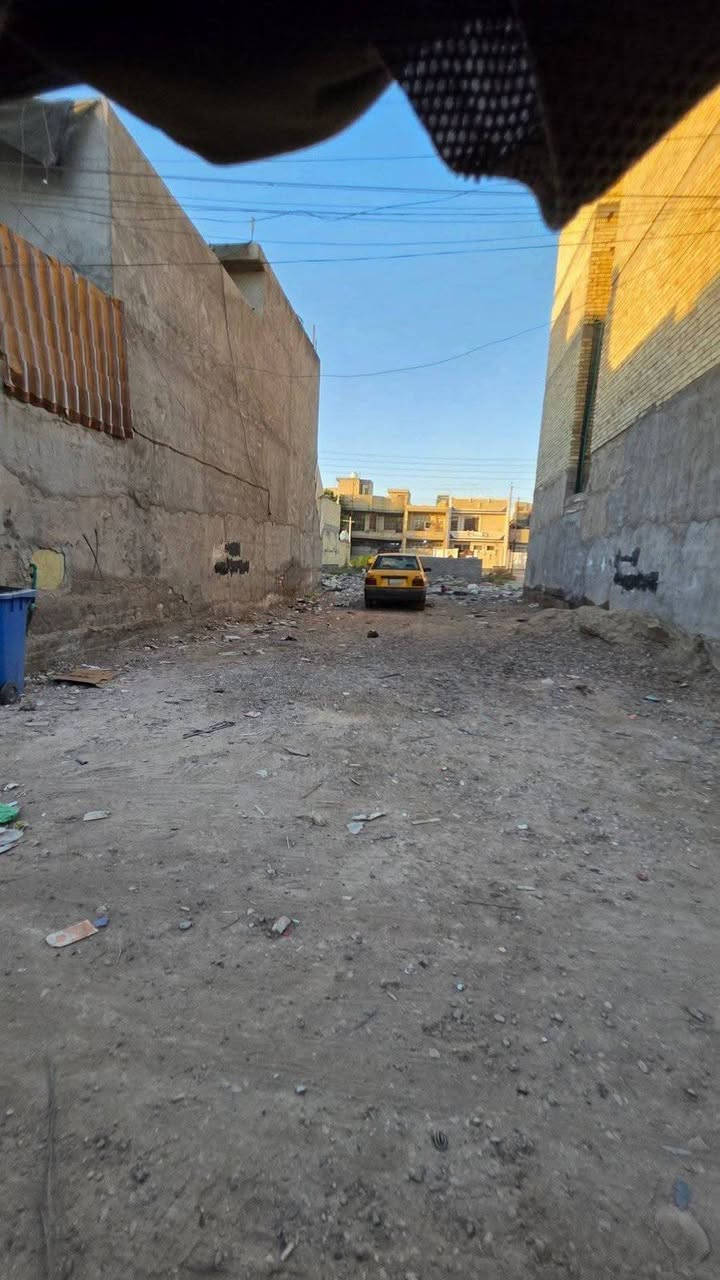 سريدات القديمه بالمربع الثالث
سلام عليكم قطعه ارض للبيع في الشعب السريدات القديمة بالمربع الثالث 

المساحه 100متر

واجه 7متر

ونزال 14ونص متر 

نوع العقار زراعي سند 25 تحويل مباشر باسم المشتري إنذار بكاتب عدل 

مكاتبه مع صاحب السند 

خدمات ماء كهرباء مجاري ونت ضوئي 

سعر الارض 24مليون وبيه مجال 

للاتصال ***********
