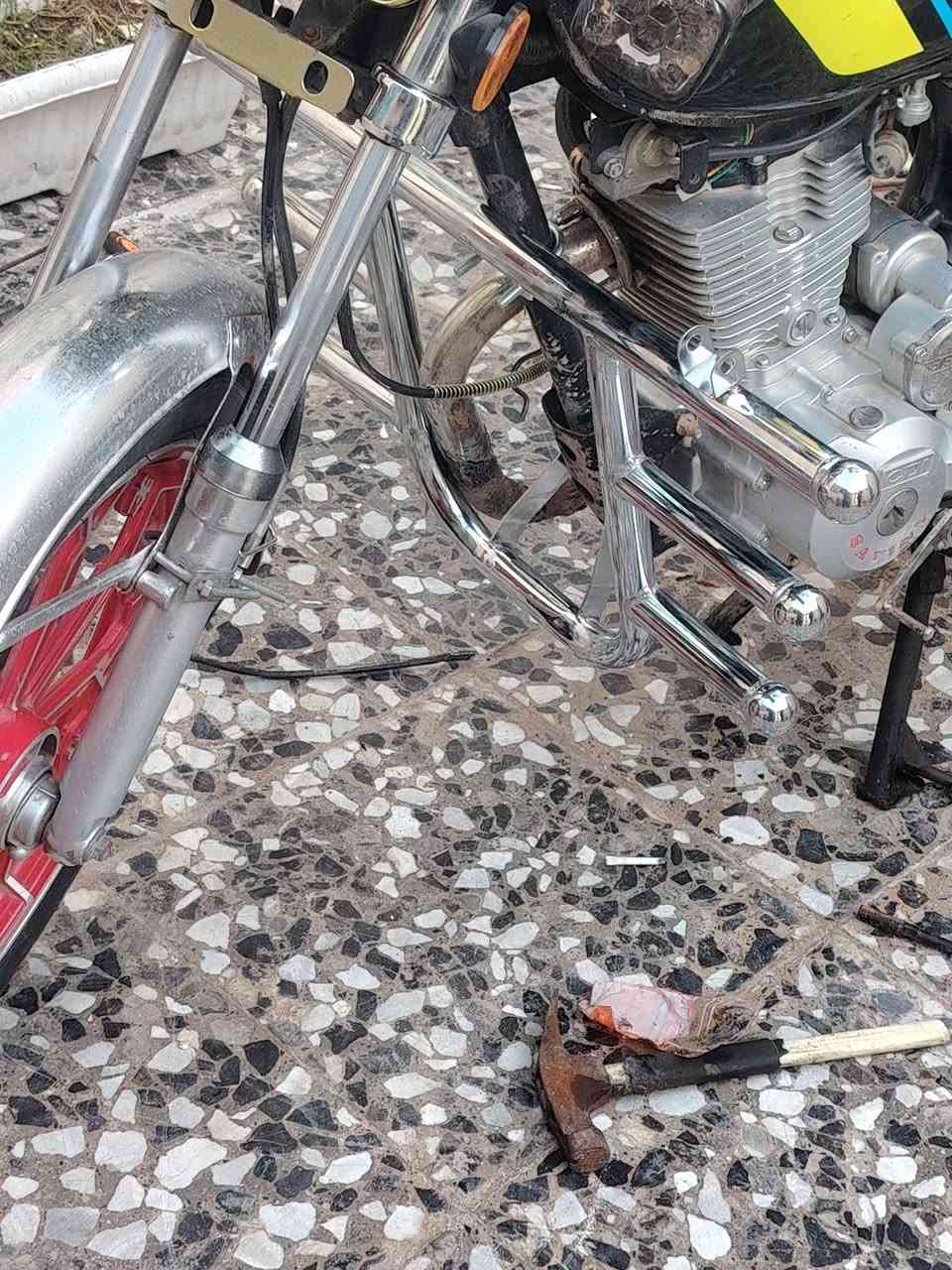 سلام عليكم دراجه ايراني موديل 2021 دراجه جديده خير من الله كامله اوراق اصوليه اثمن اوراق كبل ترقم  السعر 600   مكانه بغداد الحسينيه مال الراشديه ***********
