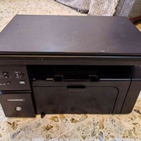 طابعة HP • اسود وابيض • حبر باودر